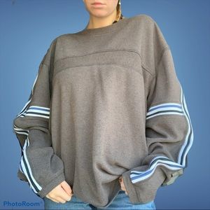 Grey crew neck sweatshirt